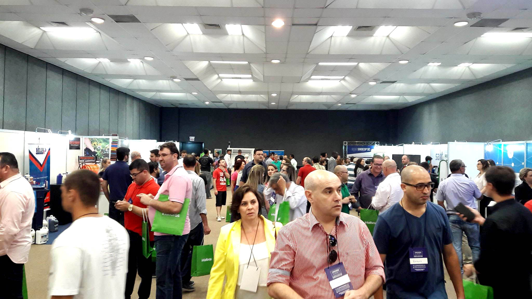 Click to enlarge image evento7.jpg