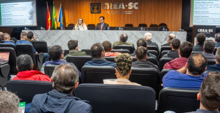 Evento no CREA SC reuniu especialistas para discutir as diretrizes da Norma 17170/2022 da ABNT