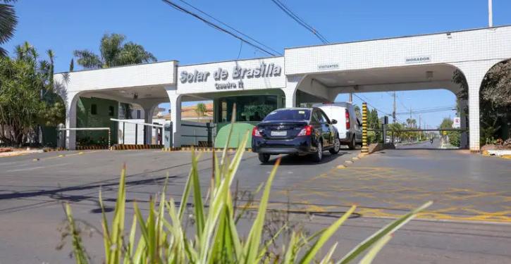 gestão condominial - síndico emitindo comunicado oficial aos moradores do condomínio